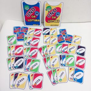 cartas do jogo Uno da leitura