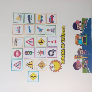 atividade sobre sinalização de trânsito