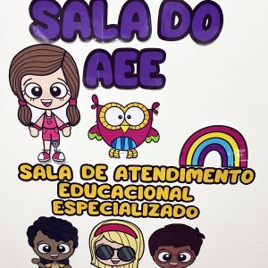 sala do aee com personagens