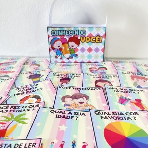 cartões educativos sobre identidade