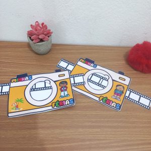 atividade de colagem e pintura